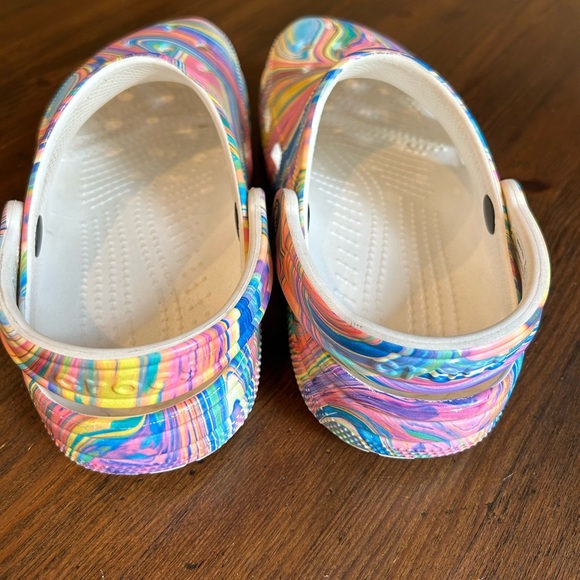 SOLD: CROCS Pastel Swirl - Picture 5 of 6